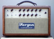 dual-classic-guitar-amplifier-walnut-01.jpg