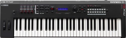 Yamaha_MX61_1.jpg