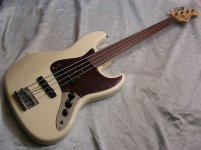 big_fender_jazz_bass_fretlessDSCN0130.jpg