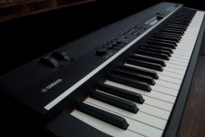 YAMAHA_CP4.jpg