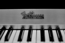 Fender_Rhodes-1.jpg