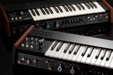korg700fs.jpg