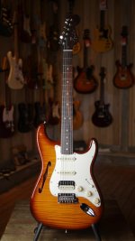 fender-rarities-flame-maple-top-stratocaster-hss-thinline-3.jpg