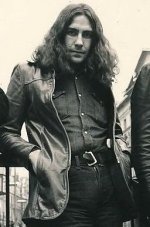 Black_Sabbath_(1970)_(cropped).jpg Black_Sabbath_(1970)_(cropped).jpg