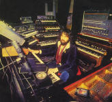 Vangelis old synth setup.png