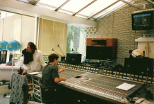 Vangelis' studio, Paris, 1992 with Philippe Colonna.png