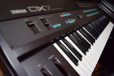 yamaha-dx7-keybed.jpg