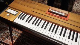 Hohner Clavinet D6.jpg Hohner Clavinet D6.jpg