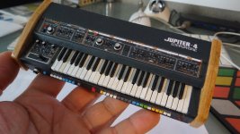 Roland Jupiter 4.jpg