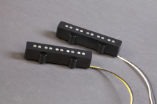 Aguilar_AG_5J-60_Pickups.PNG