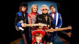 Marty-Stuart-His-Fabulous-Superlatives-by-Alysse-Gafkjen_FI-2.jpg