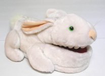 white-rabbit-animal-slippers-gt-1871-940.jpg