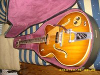 HOFNER_PRESIDENT-FRONT.JPG