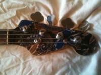 Bass_for_Laki_headstock_.jpg