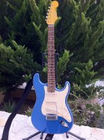 warmoth_hollow_harilatron_1.jpg
