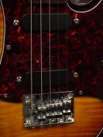 90U-4039_front-detail.jpg