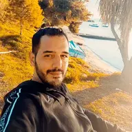 Panos Parasamlis